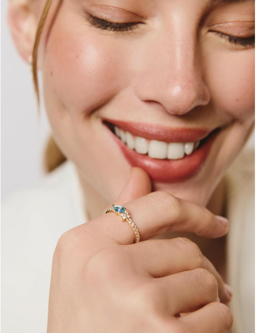 Bague Goutte Twist Accompagnée Bleu Glacier Dorée