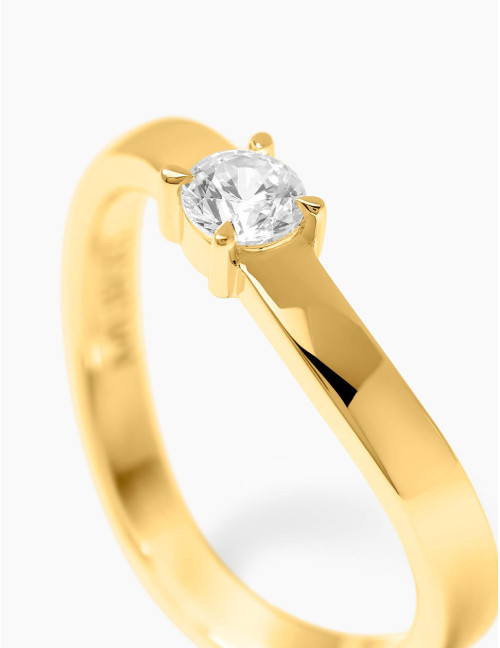 Bague Seine Solitaire dorée